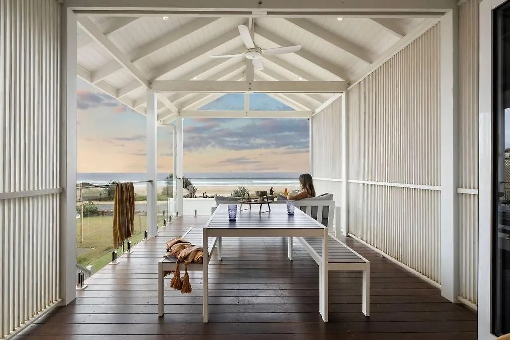 Rigi On Currumbin Beach Gold Coast Holiday home
